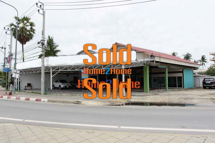 ที่ดินพร้อมโกดังติดถนนบางกร่างราชพฤกษ์ 212 ตารางวา